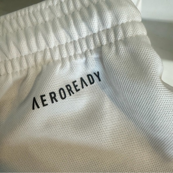 Adidas short Aeroready - Picture 2 of 3